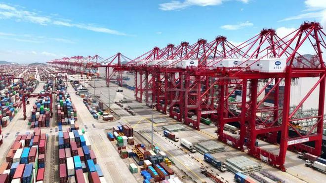 因愛大海，集裝箱的藍色浪漫